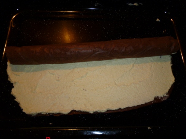 Kokosová roláda (plus piškótové jednohubky) - obrázok 5