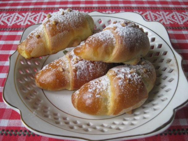 Martinské rožky so slivkovým lekvárom (fotorecept) - obrázok 14