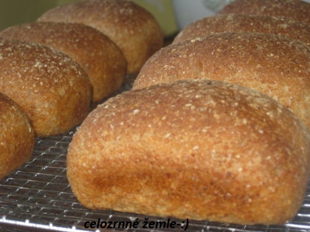 Žemle z múky celozrnnej pšeničnej a celozrnnej ražnej (fotorecept) - obrázok 7