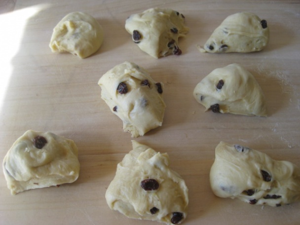 Maslové pečivo s hrozienkami (fotorecept) - obrázok 4