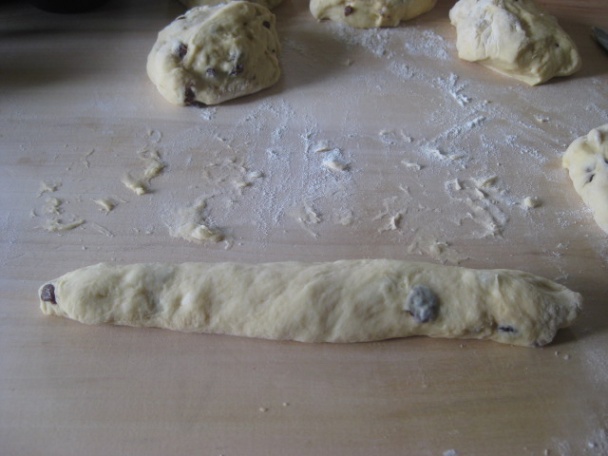 Sladké slimáky s hrozienkami a so škoricou (fotorecept) - obrázok 6