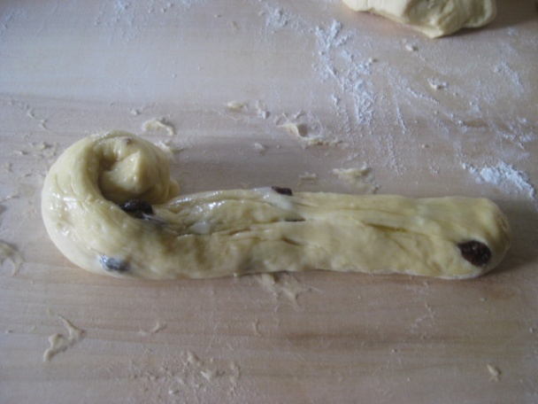 Sladké slimáky s hrozienkami a so škoricou (fotorecept) - obrázok 8