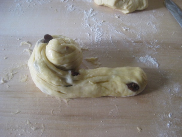 Sladké slimáky s hrozienkami a so škoricou (fotorecept) - obrázok 9