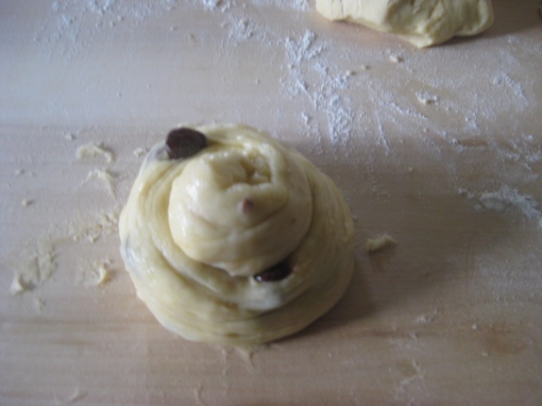 Sladké slimáky s hrozienkami a so škoricou (fotorecept) - obrázok 10