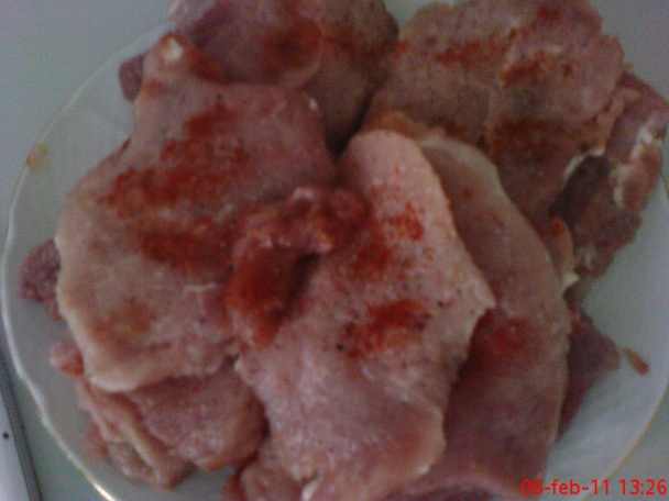 Bravčové mäso prekladané kyslou kapustou  - obrázok 1