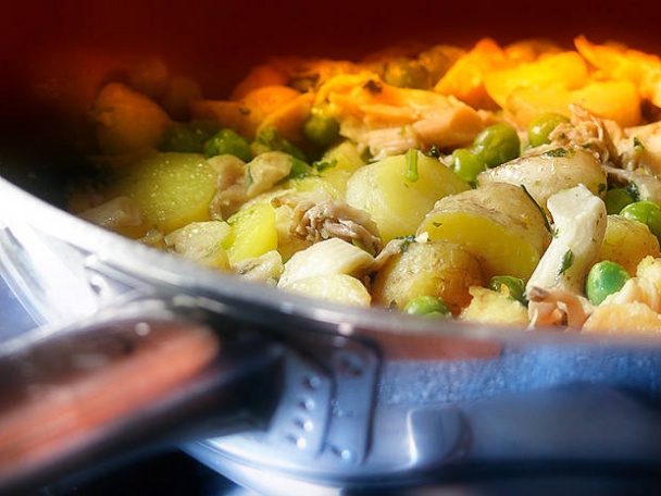 Hliva ustricovitá na mladých zemiakoch a hrášku - obrázok 1