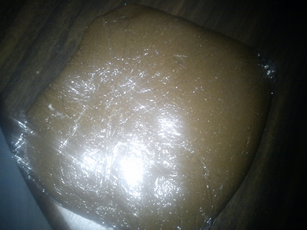 Čokoládové sušienky plnené karamelom (salkom) - obrázok 3