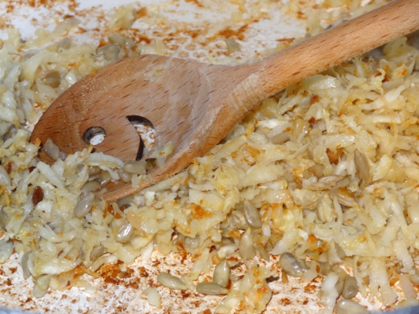 Celozrnná polévka chlebová s celerovými knedlíčky (fotorecept) - obrázok 3