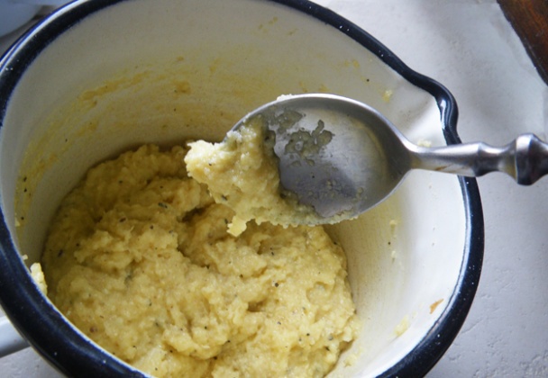 Osmažené krupicové šišky se sýrem a řeřichou (fotorecept) - obrázok 2