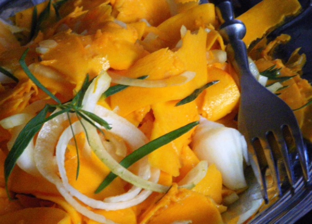 Salát z čerstvé dýně máslové nebo hokkaido - obrázok 6