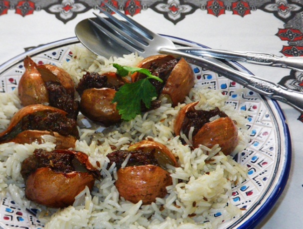 Soğan Kebabı - cibule plněná mletým masem (fotorecept) - obrázok 6