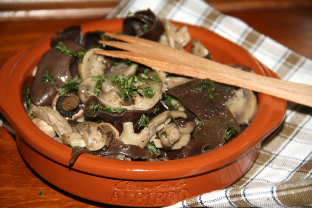 Houbový salát  - obrázok 8