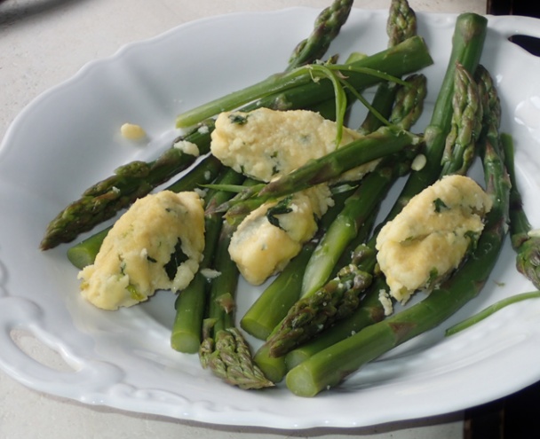 Chřest s nočkama z ricotty (fotorecept) - obrázok 5