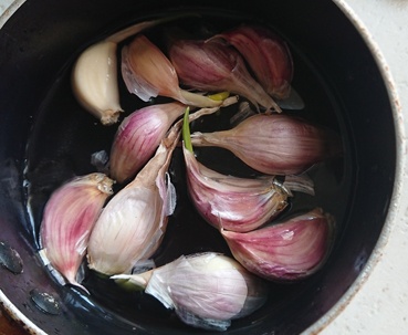 Česnek na másle (fotorecept) - obrázok 1