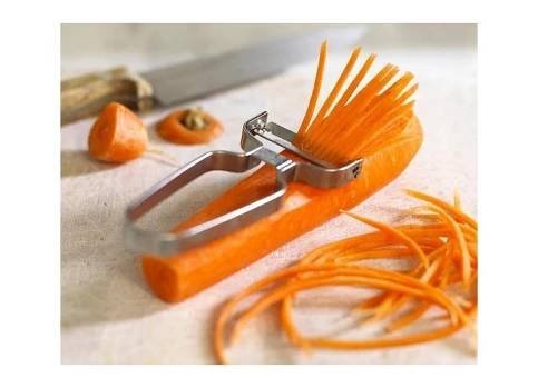 Zemiakový šalát s blanšírovaným zelerom - obrázok 1