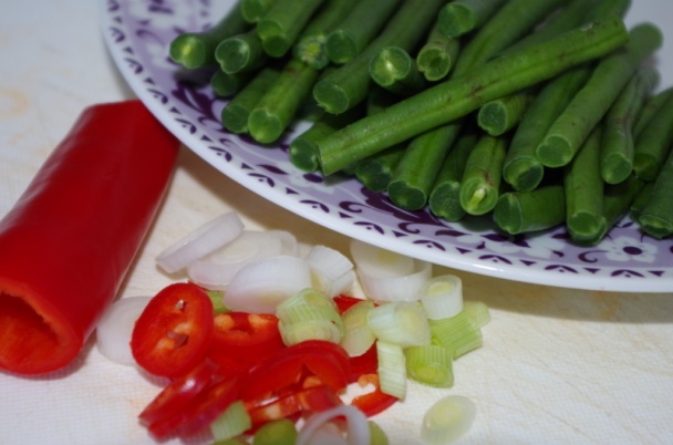 Zelené fazuľky s čili a sezamom (fotorecept) - obrázok 1