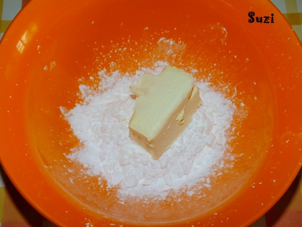 Trený koláč s makovo - višňovou plnkou (fotorecept) - obrázok 3