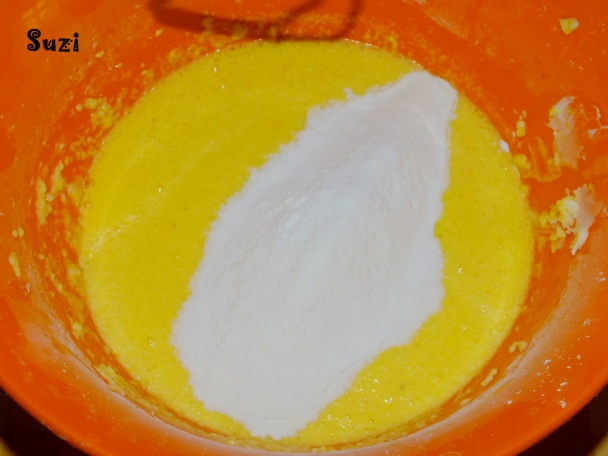 Trený koláč s makovo - višňovou plnkou (fotorecept) - obrázok 5