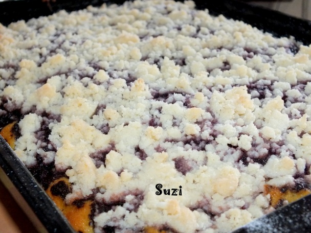 Trený koláč s makovo - višňovou plnkou (fotorecept) - obrázok 10