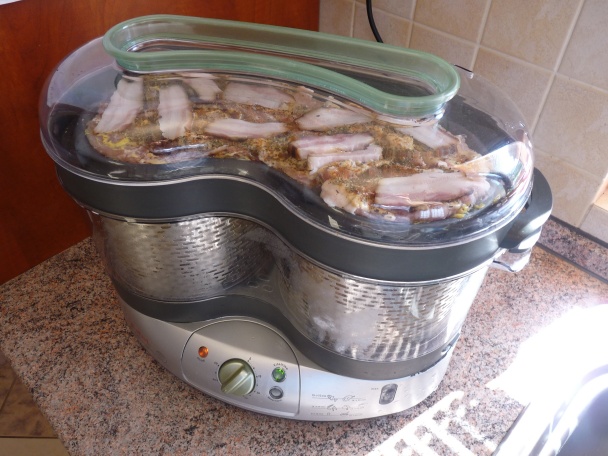 Bravčové karé na horčici s hráškovou ryžou a cibuľovými zemiakmi v parnom hrnci (fotorecept) - obrázok 5