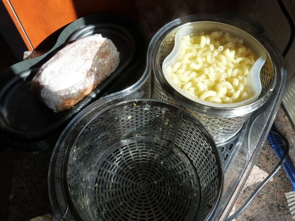 Mäsová roláda s rajčinovou omáčkou a cestovinami v parnom hrnci (fotorecept) - obrázok 6