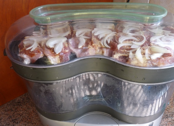 Bravčové s horčicovo-cesnakovou omáčkou z parného hrnca (fotorecept) - obrázok 3