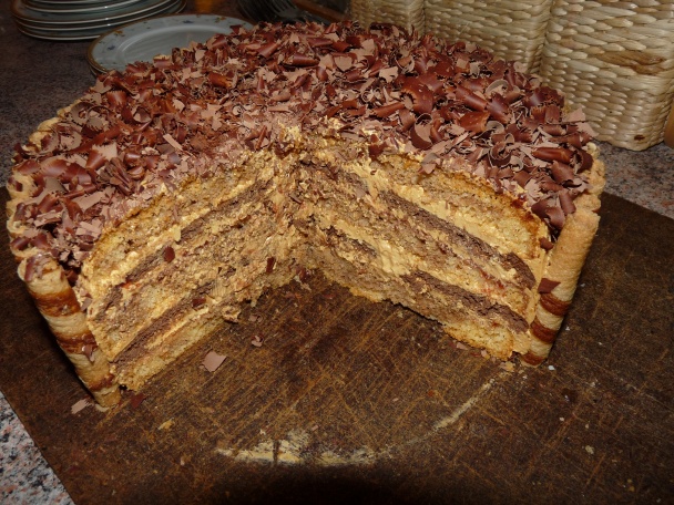 Karamelová torta s čokoládovými hoblinkami  - obrázok 8