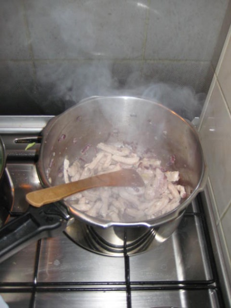 Bravčové mäso s fazuľou a sójou ( fotorecept ) - obrázok 1