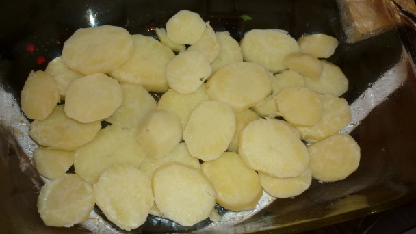 Brokoličkové zapekané cestovinky so zemiačikmi  - obrázok 4