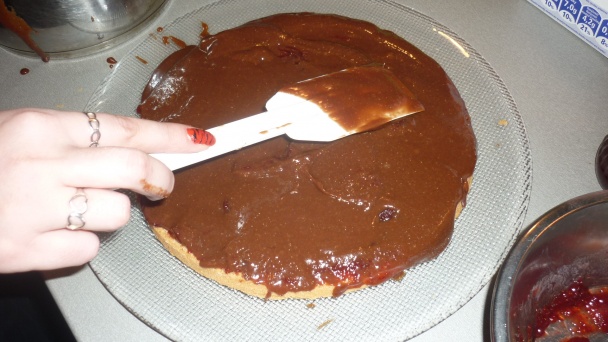 Torta pre moju mamku k 55tke :) part 2 plnka , poleva, záver (fotorecept) - obrázok 6