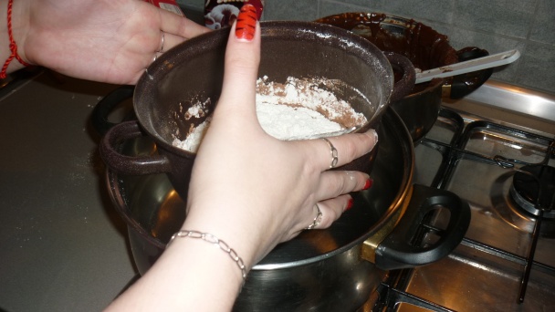 Torta pre moju mamku k 55tke :) part 2 plnka , poleva, záver (fotorecept) - obrázok 11