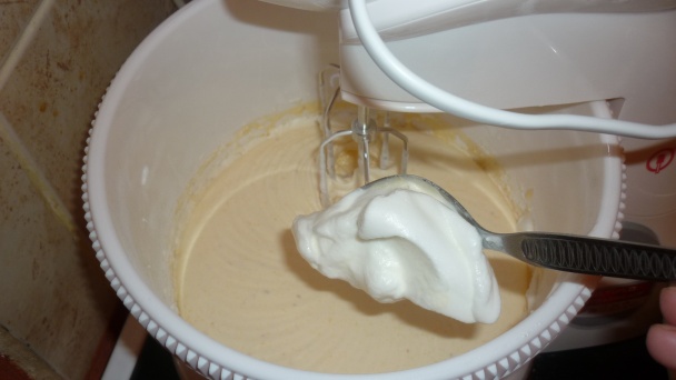 Bábovka s goji a čokoládou (fotorecept) - obrázok 7