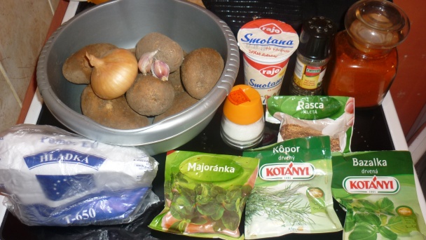 Zemiakovo-slaninový prívarok s vajcom a fašírkou ( fotorecept) - obrázok 2