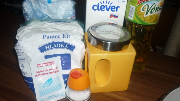 Cesnakové žemle (fotorecept) - obrázok 1