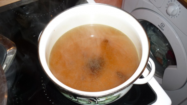 Segedínsky guláš so zázvorom a zabíjačkovou klobásou (fotorecept) - obrázok 3