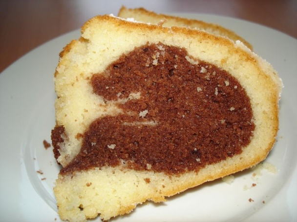 Mramorová bábovka bez mlieka - obrázok 4