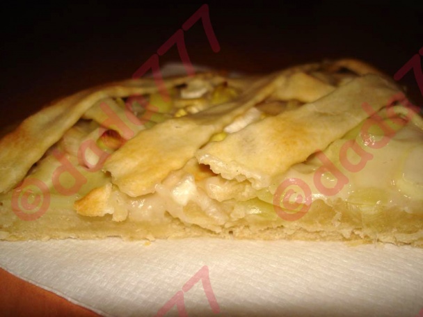 Slaný kysnutý koláč bez mlieka - obrázok 4