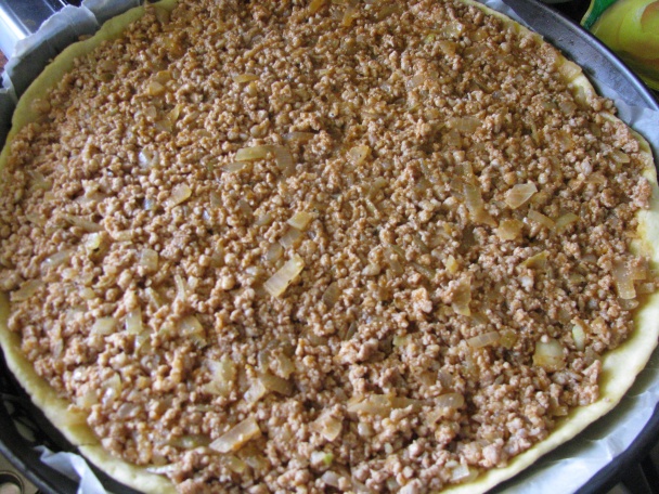 Quiche z mleteho mäsa s tymiánom a červeným vínom (fotorecept) - obrázok 4