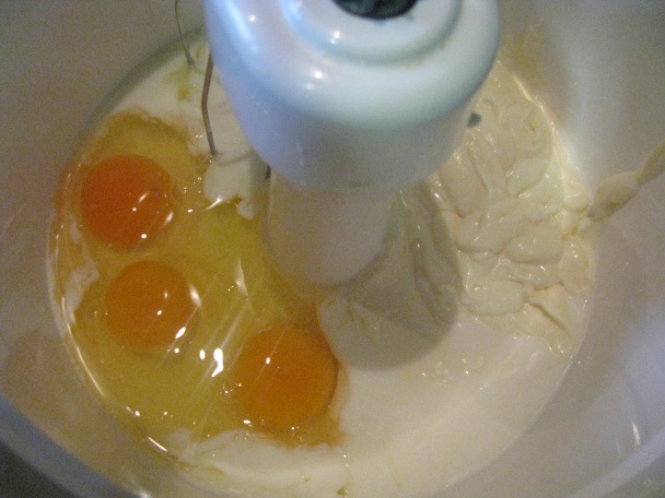 Malinové prekvapenie v čokoládovej bábovke...(fotorecept) - obrázok 2