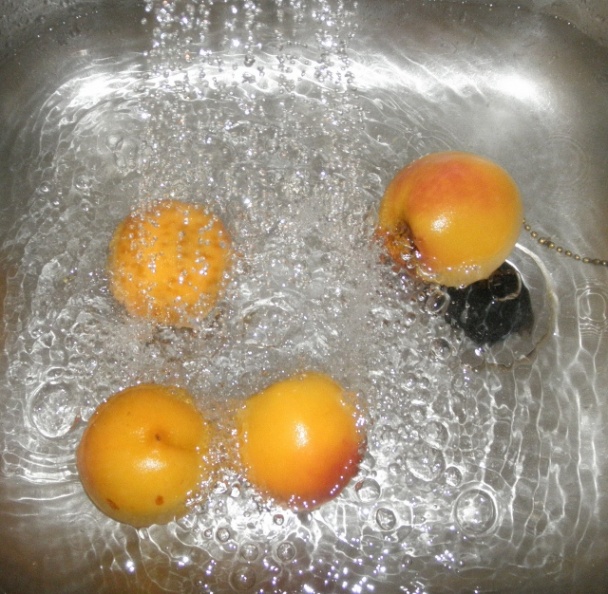 Broskyňový džem trojnásobný - obrázok 2