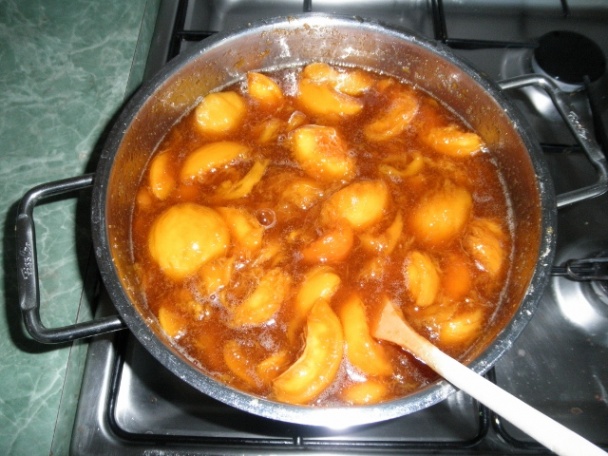 Broskyňový džem trojnásobný - obrázok 4