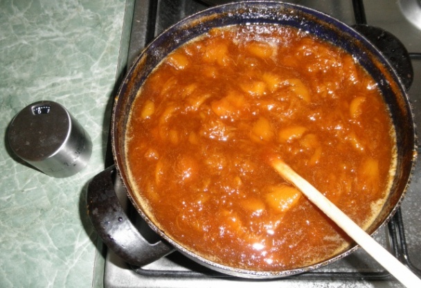 Broskyňový džem trojnásobný - obrázok 5