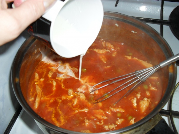 Cestoviny s kuracím mäskom v rajčinovej omáčke(fotorecept) - obrázok 6