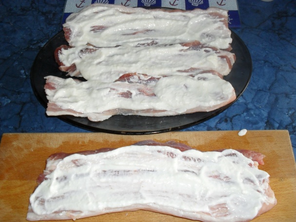 Rolovaný bôčik s chrenom (fotorecept) - obrázok 2