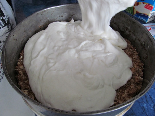 Nepečená, ale zábavná torta Mikado (fotorecept) - obrázok 6