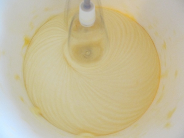 Čokoládovo-mandľová bábovka - obrázok 2