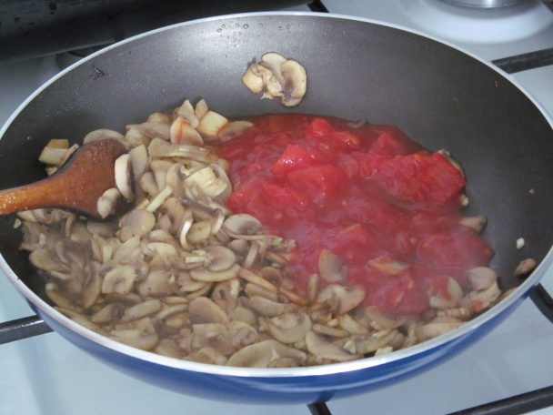 Zapekané frikadelky v rajčinovej omáčke (fotorecept) - obrázok 5