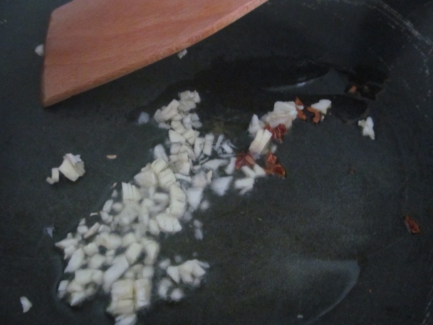 Špagety s bazalkovým pestom, cherry paradajkami a rukolou (fotorecept) - obrázok 2