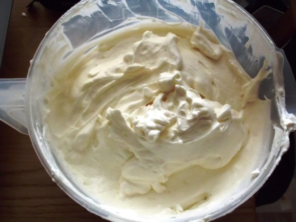 Banánový zákusok s mascarpone - obrázok 5