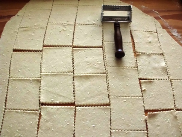 Jablkové šatôčky z tvarohového cesta (fotorecept) - obrázok 2